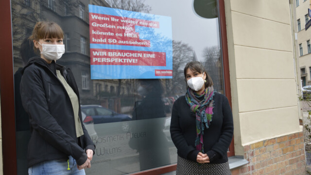 Ursula Willms und Christin Lazic (l.)