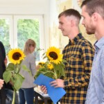 Übergabe der Freisprechungsurkunden an die neuen Facharbeiter