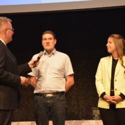 Gesprächsrunde ehemaliger Sieger beim PLW 2022, hier: Fliesenlegermeister Marcus Schubert