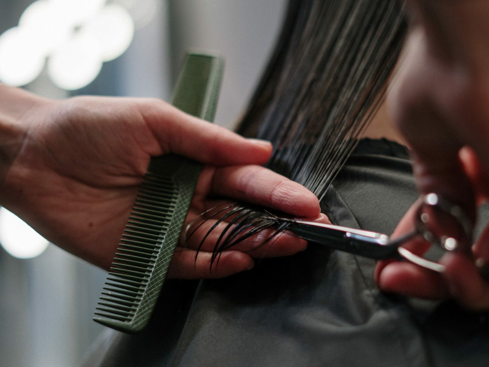 Haareschneiden beim Friseur
